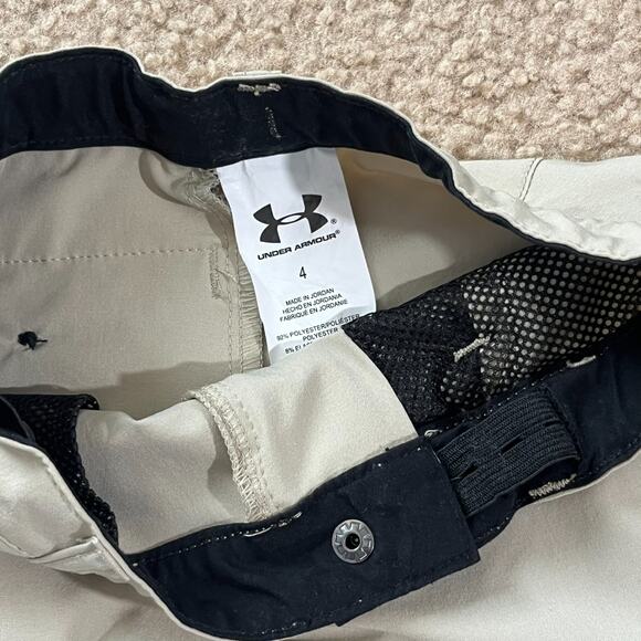 Under Armour Boys Khaki Performance Golf Shorts Size 4 - Picture 2 of 4